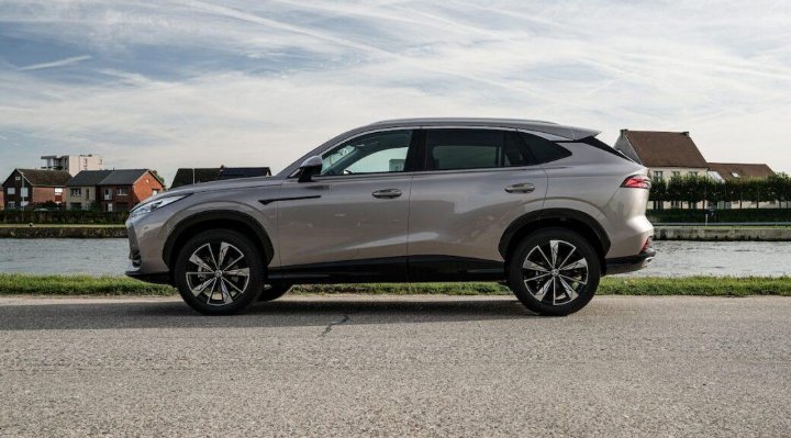 MG HS 2026 Pakistan Review: Hybrid+ & Super Hybrid Specs, Price, Mileage & Features Explained